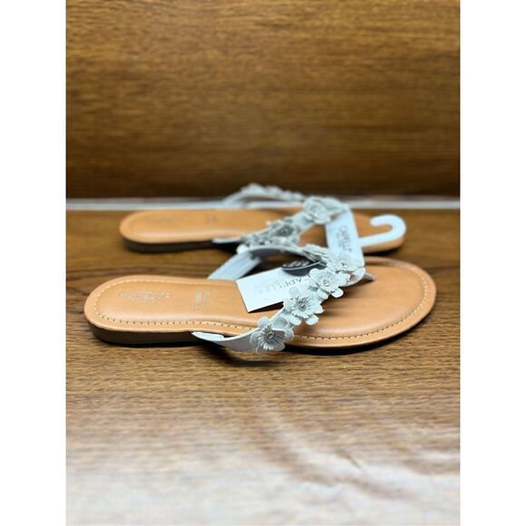 NEW WOMEN'S CAPELLI FLIP FLOPS BLING Flowers RHINESTONES size 11 - Picture 1 of 8